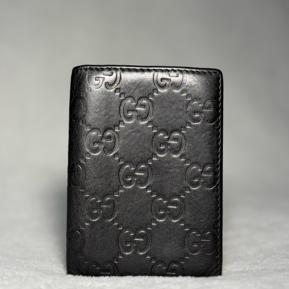 Authentic Gucci GG Leather Card Holder